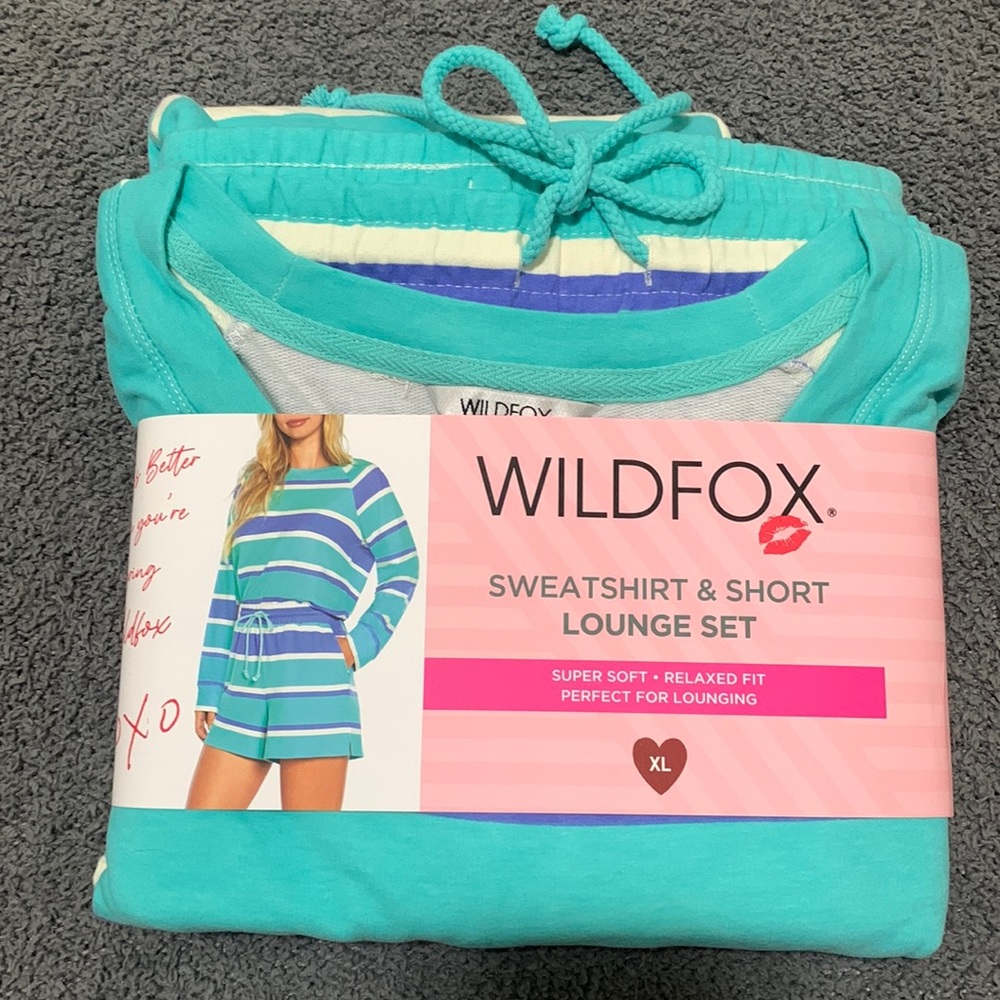 Wildfox Sweatshirt & Short lounge set